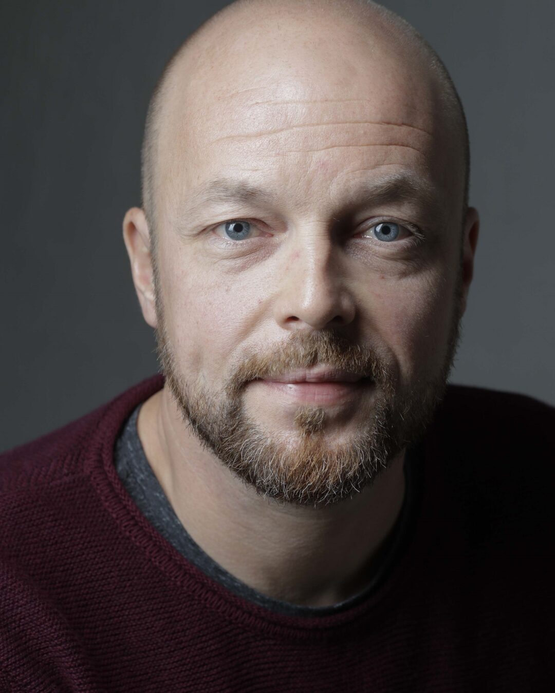 Porträttbild av man.