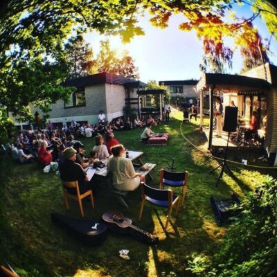 https://nordiska.fhsk.se/wp-content/uploads/2026/07/kopia-av-internatet-400x400.jpg